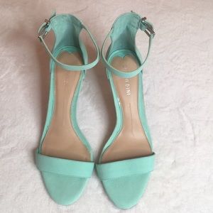 Gianni Bini sandal
